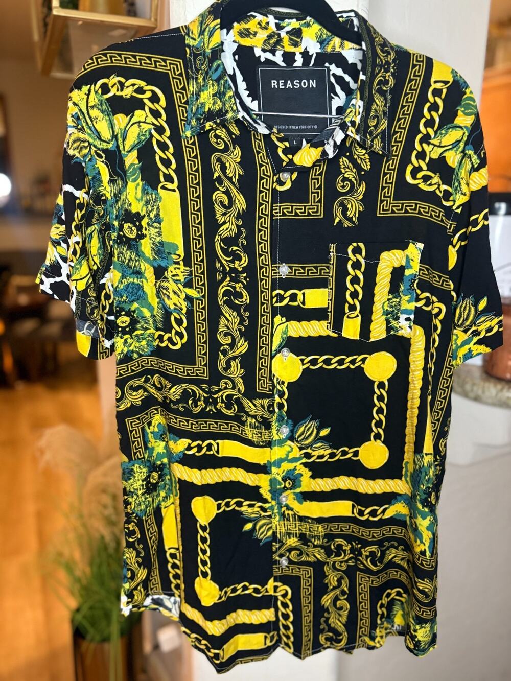 REASON Men's Floral and Chains Button-up T-shirt Large